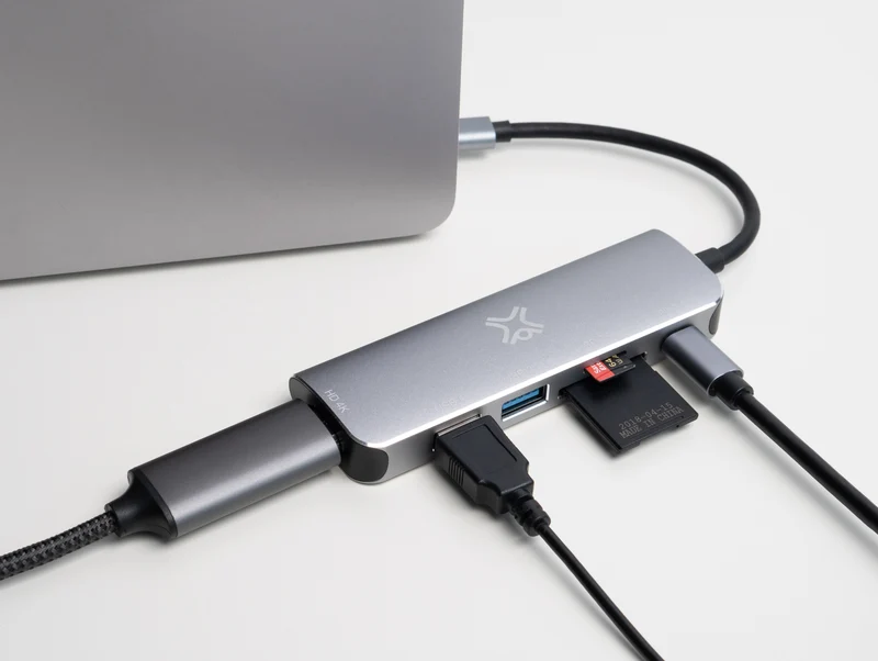 Type-C Hub with 6 Ports
