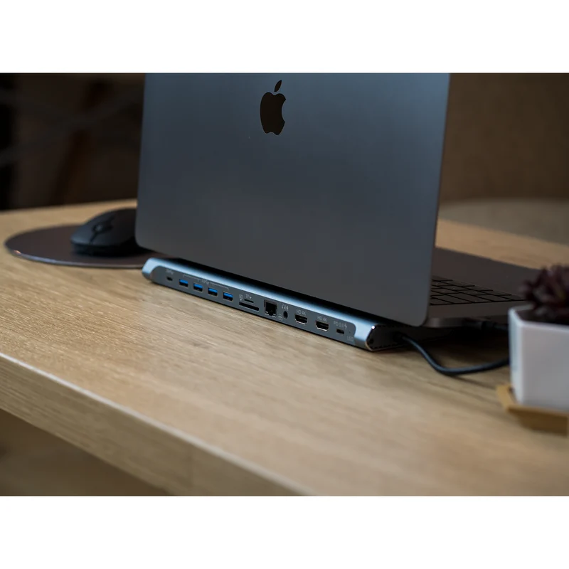 12 in 1 - Type-C Docking Hub Station