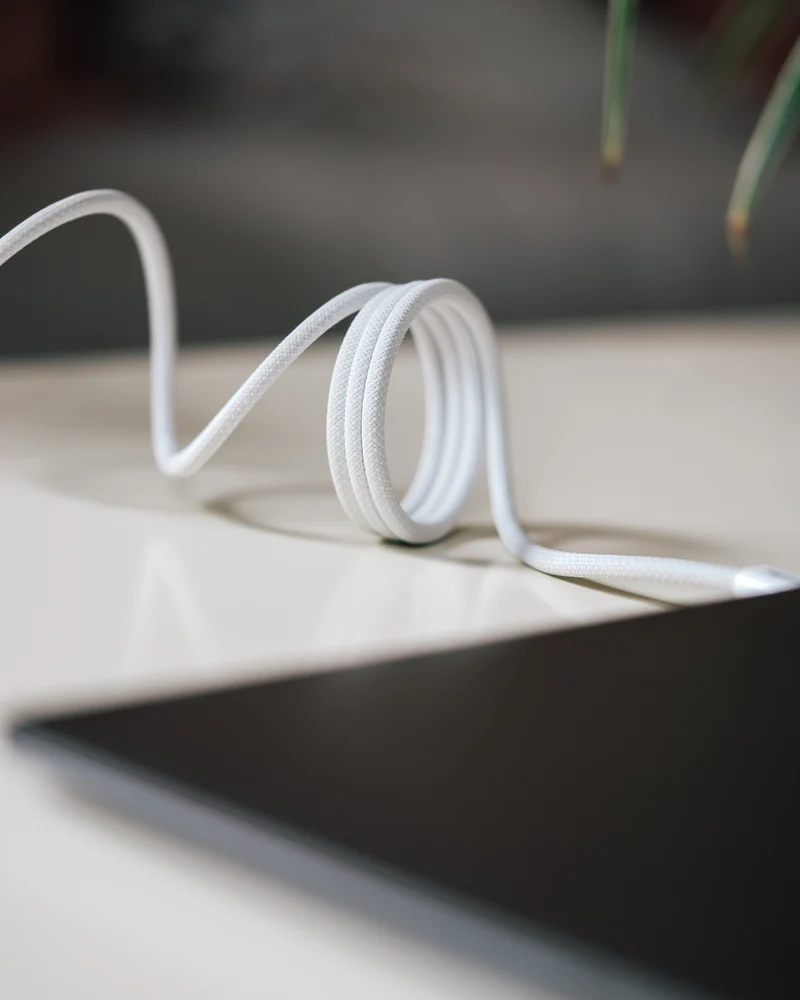 XtremeMac X-Magnet: 2m Magnetic USB-C Cable | 60W Fast Charging