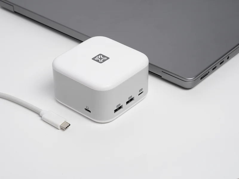 XtremeMac X-CUBE PRO: 6-Port USB-C Hub & 130W Charger | Compact Desktop Solution