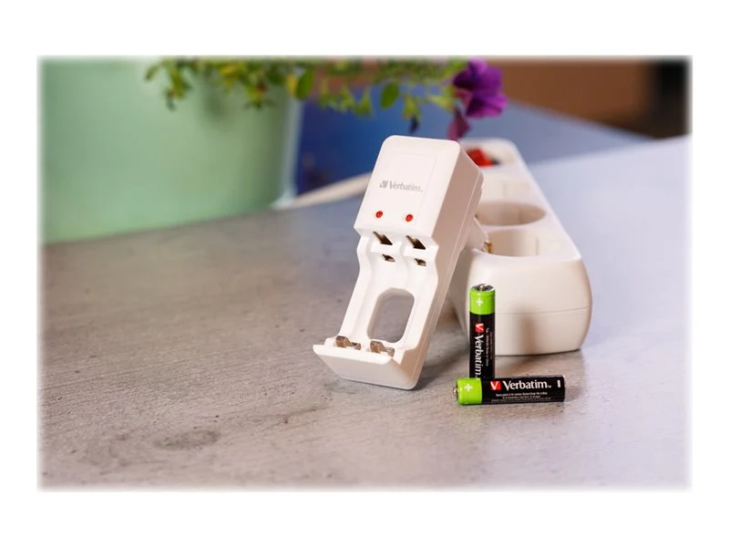4 Piles Verbatim AAA 1.2V Rechargeable