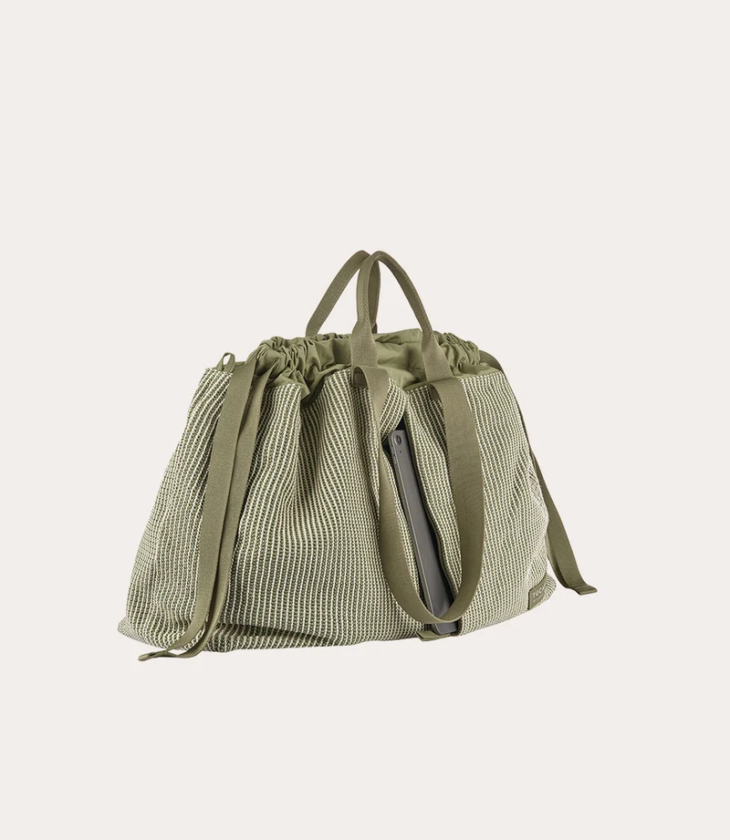 Carry Cleo Large