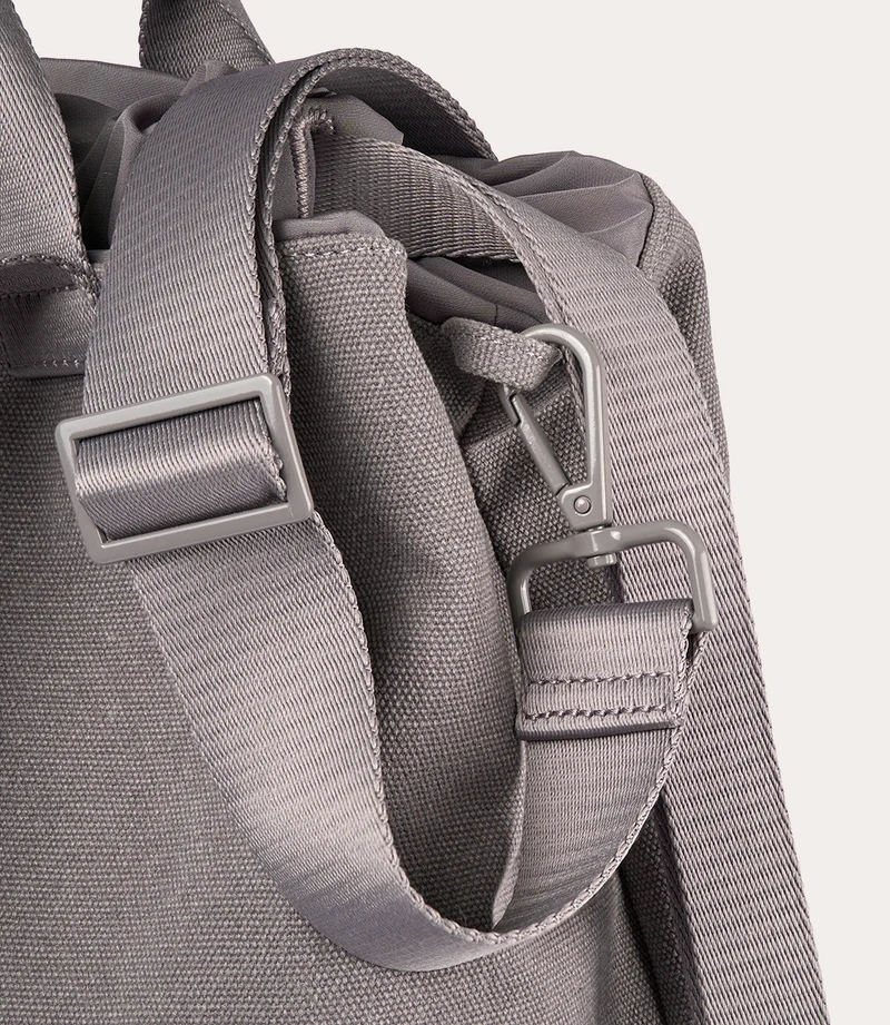 Carry Vertical Medium
