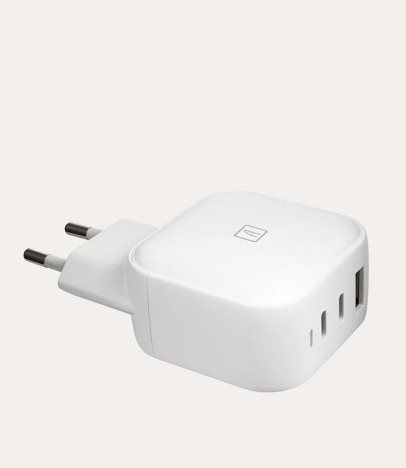 65W USB GaN wall charger
