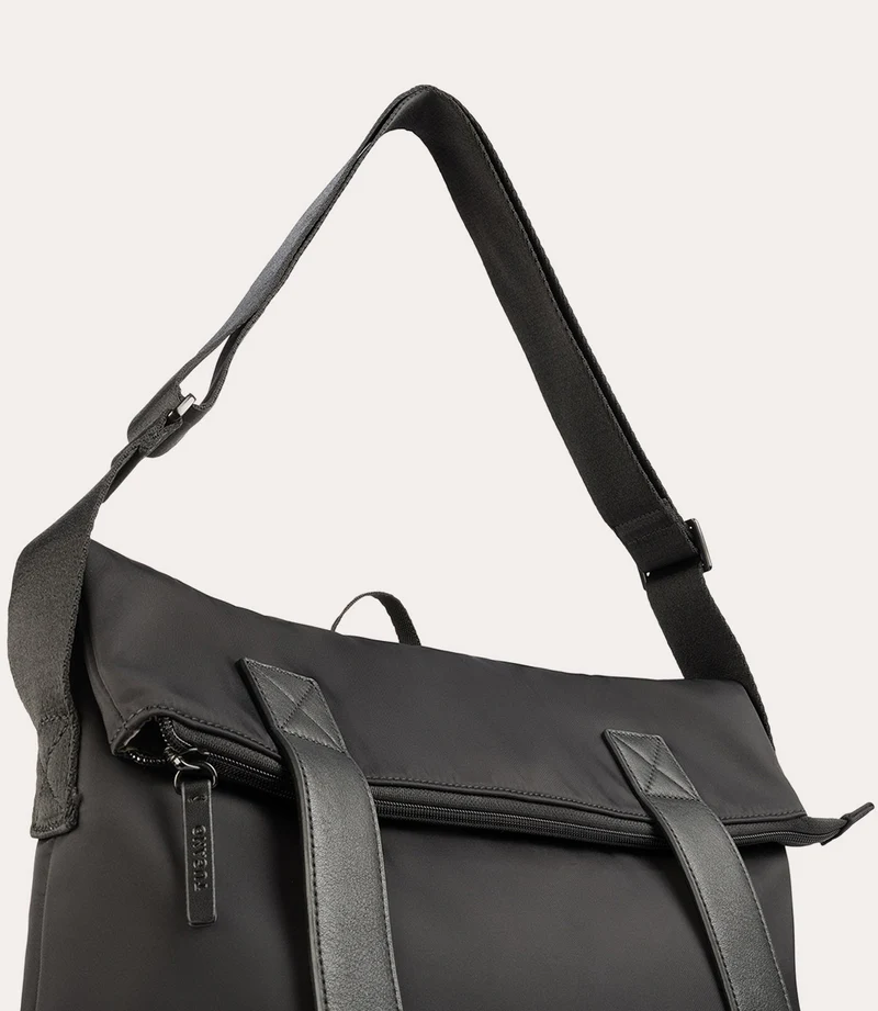 Fold Messenger Bag