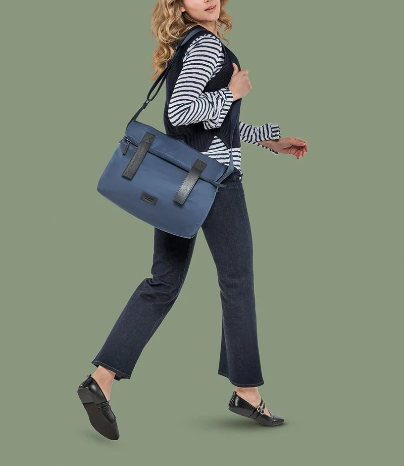 Fold Messenger Bag