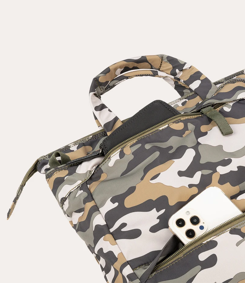 Desert shopper M