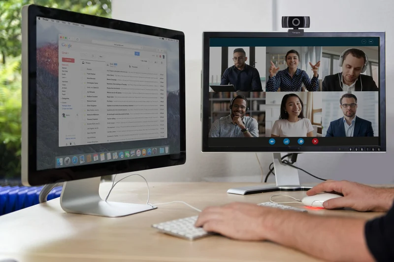 Webcam Plus - Full HD 1080p Webcam with Auto Focus (includes Privacy Cover)
