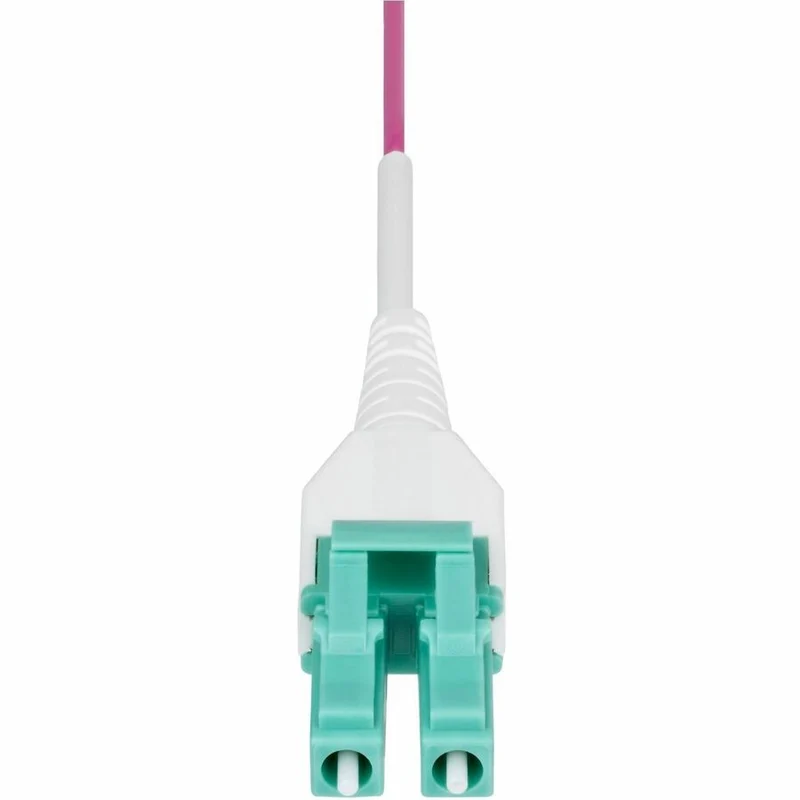 Câble à fibre optique multimode LC à LC (UPC) OM4 StarTech.com de 7 m (23 pi), couleur Erika Violet, 50/125, 100 Gbit/s, cordon de raccordement Uniboot, OFNR Riser OM4RLCLC7M