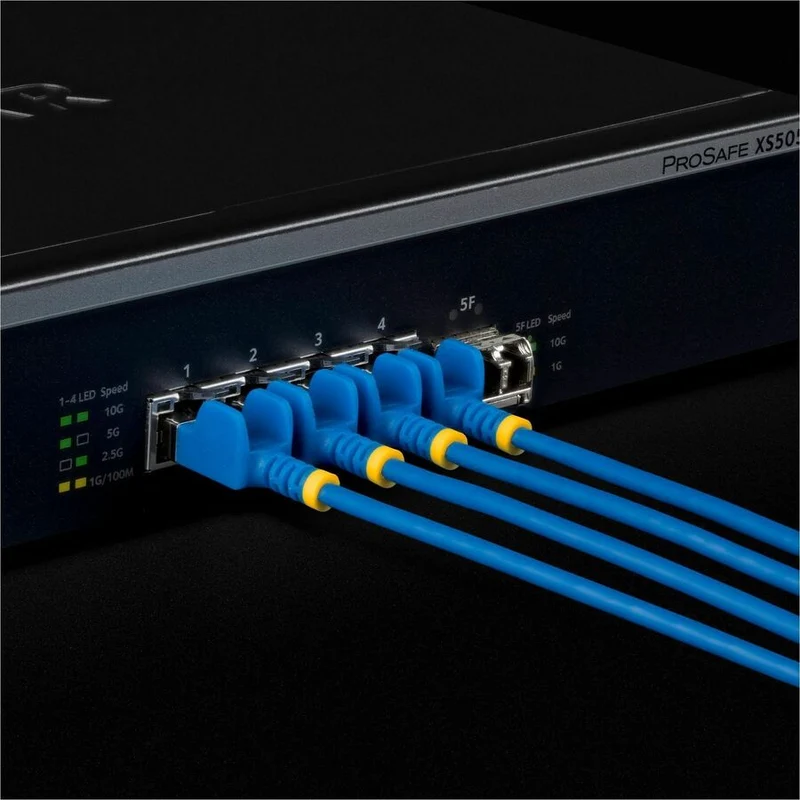 Câble Ethernet StarTech CAT6a ultra-mince bleu de 1,2 m (3 pi), sans accrocs, FTP, fil de cuivre nu, cordon de brassage RJ45 fin 34 AWG N6APATSTP34BLS-3FT