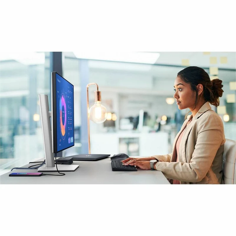 Moniteur LED Dell UltraSharp U2724D 27" WQHD - Format 16:9 - Argent platine DELL-U2724D