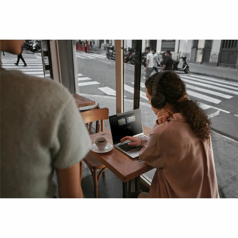 Ordinateur portable HP EliteBook 6 G1i 13.3" - WUXGA - Intel Core Ultra 7 265U - Technologie vPro - 16 Go - SSD 512 Go - Clavier anglais - Aluminium Pike Silver BD5Y7UT#ABA