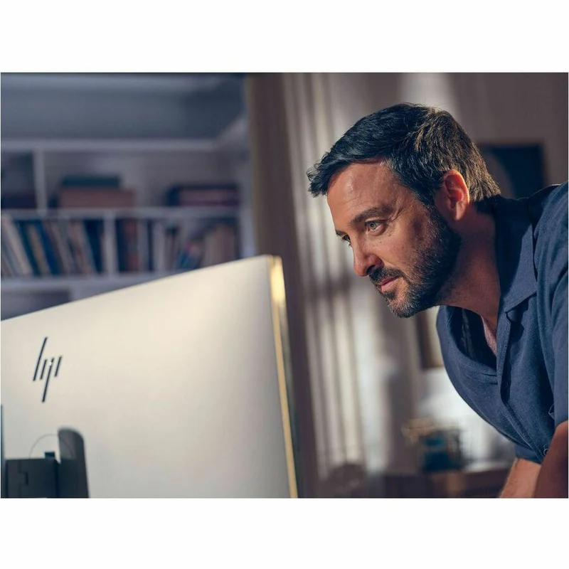 Ordinateur tout-en-un HP EliteStudio 8 AiO G1i - Intel Core Ultra 7 265 - Technologie vPro - 32 Go - SSD 1 To - Écran tactile QHD 27" - Bureau - Argent Pike C7GL4UT#ABC