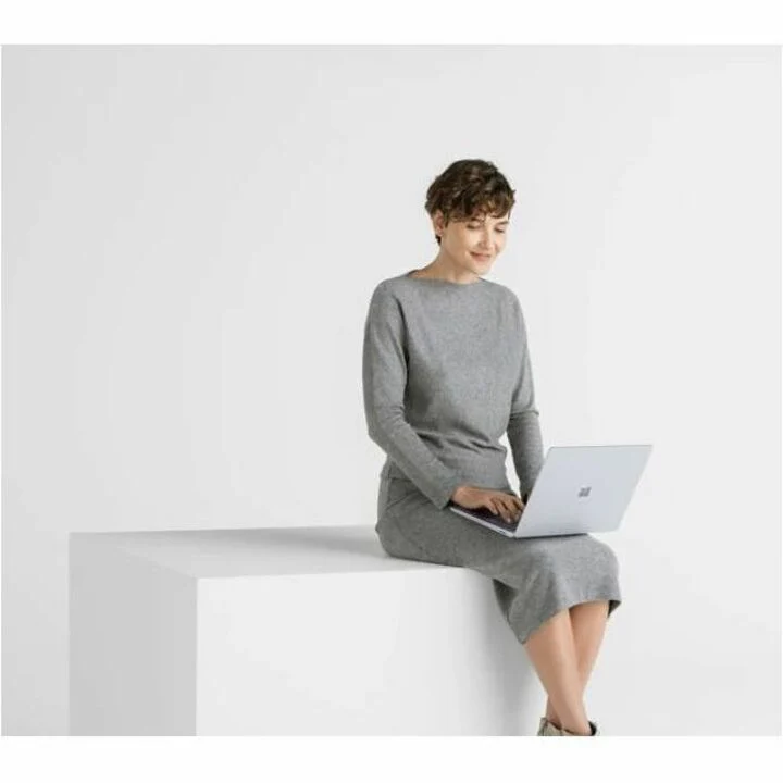 Ordinateur portable Microsoft Surface Laptop 6 15" avec écran tactile - Intel Core Ultra 7 - 16 Go - SSD 512 Go - Clavier anglais et français - Platinum EP2-34470
