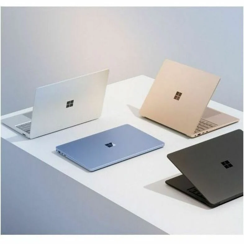 Microsoft Surface Laptop 7 15" Écran tactile Copilot+ PC Notebook - Intel Core Ultra 7 - 16 Go - SSD 256 Go - Clavier anglais - Noir EP2-22750