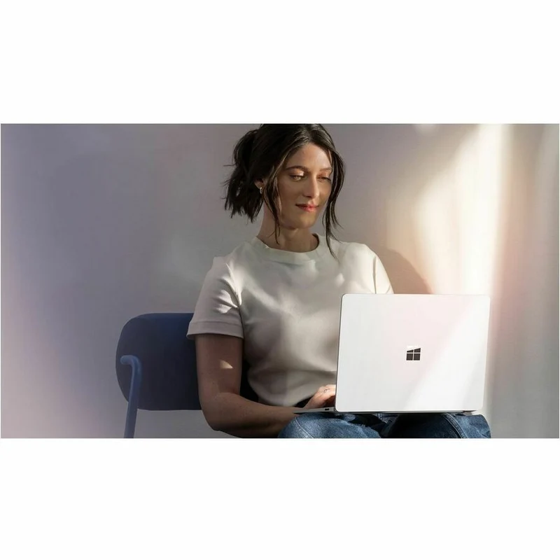 Microsoft Surface Laptop 7 15" Touchscreen Copilot+ PC Notebook - Intel Core Ultra 7 - 32 Go - SSD 256 Go - Clavier anglais - Platinum EP2-21456