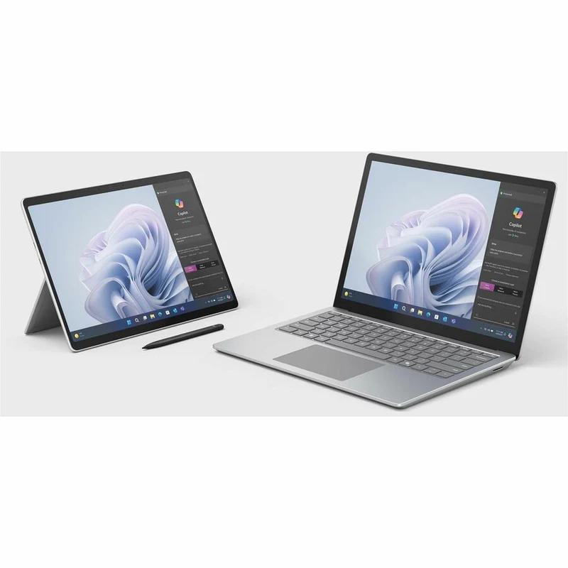 Ordinateur portable Microsoft Surface Laptop 6 13.5" à écran tactile - Intel Core Ultra 5 135H - 8 Go - SSD 256 Go - Clavier anglais - Platinum EP2-34474