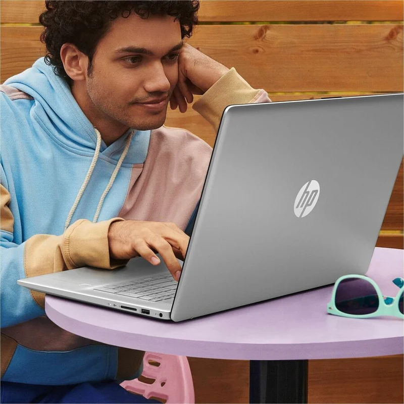 Ordinateur portable HP 17-c4000 17-cn4000ca 17.3" - Full HD - Intel Core 3 100U - 18 Go - SSD 512 Go - Argent naturel 9W413UA#ABL
