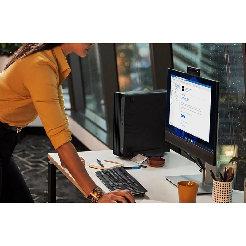 Ordinateur de bureau HP Elite 600 G9 - Intel Core i5 13e génération i5-13500 - Technologie vPro - 16 Go - SSD 512 Go - Petit format 86Y42UT#ABA