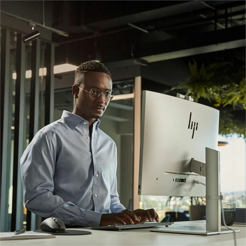 Ordinateur tout-en-un HP EliteOne 870 G9 - Intel Core i7 14e génération i7-14700 - Technologie vPro - 16 Go - SSD 512 Go - Écran tactile QHD 27" - Bureau A94CTUT#ABA