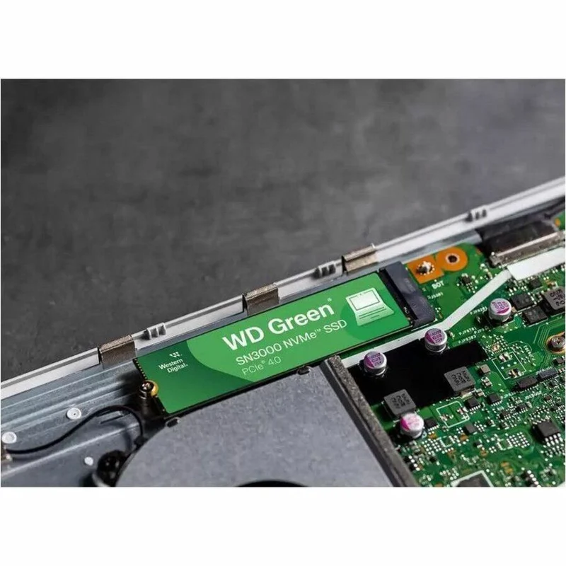 Disque SSD WD Green SN3000 WDS200T4G0E-00CPS0 2 To - M.2 2280 interne - PCI Express NVMe (PCI Express NVMe 4.0 x4) WDS200T4G0E-00CPS0