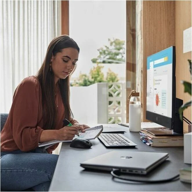 Ordinateur tout-en-un HP ProOne 440 G9 - Intel Core i7 14e génération i7-14700 - Technologie vPro - 16 Go - SSD 768 Go - Écran tactile Full HD 23.8" - Ordinateur de bureau A94CPUT#ABA