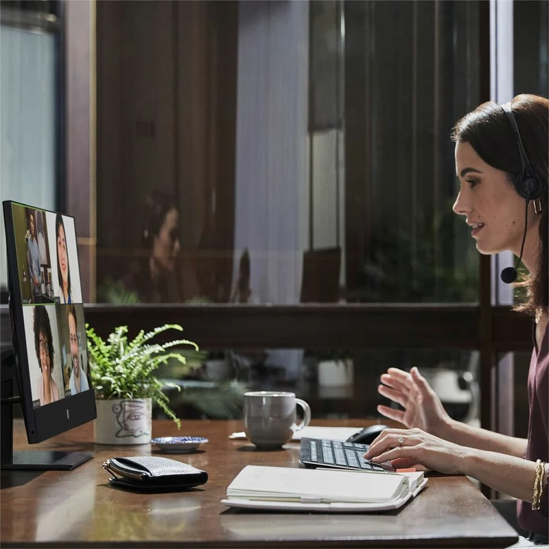 Ordinateur tout-en-un HP ProOne 440 G9 - Intel Core i7 14e génération i7-14700 - Technologie vPro - 16 Go - SSD 768 Go - Écran tactile Full HD 23.8" - Ordinateur de bureau A94CPUT#ABA
