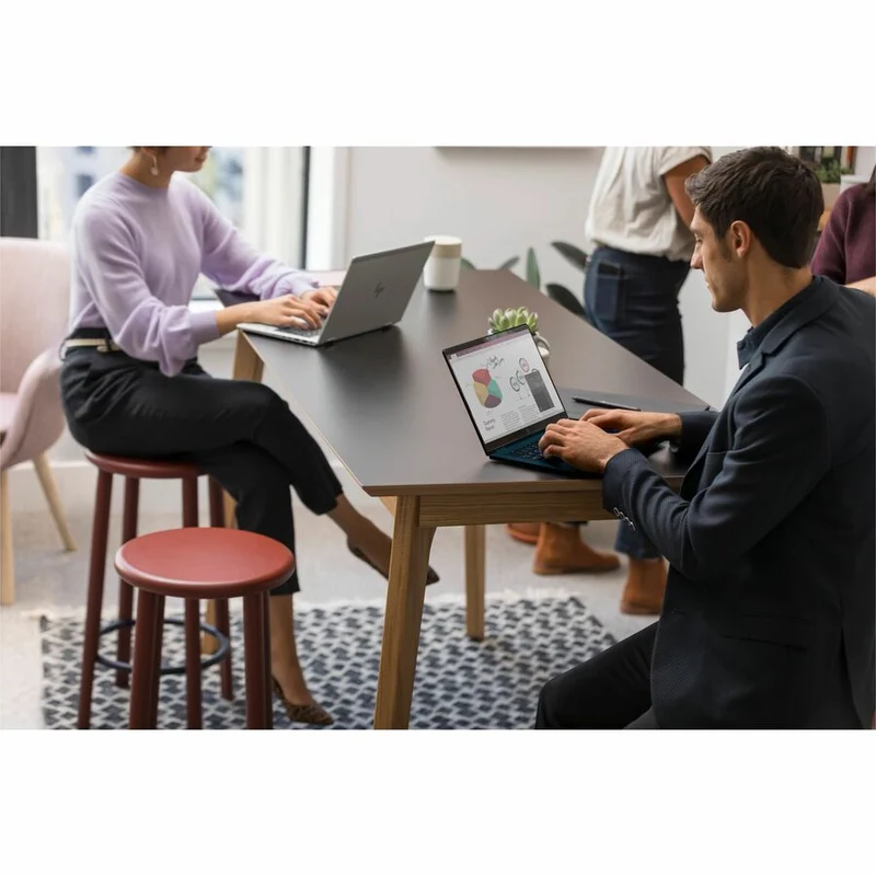 Ordinateur portable HP EliteBook 860 G11 16" - WUXGA - Intel Core Ultra 5 135U - Technologie vPro - 16 Go - SSD 512 Go - Clavier anglais - Argent A14SFUT#ABA