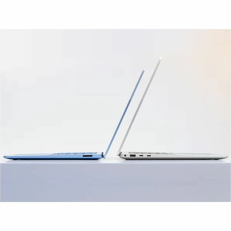 Microsoft Surface Laptop 7 13.8" Écran tactile Copilot+ PC Notebook - Qualcomm Snapdragon X Plus X1P-64-100 - 16 Go - SSD 512 Go - Clavier anglais, français - Platinum ZGX-00002